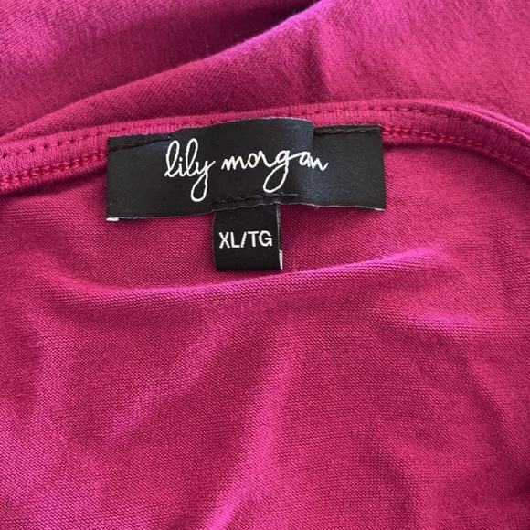 Gorgeous Lily Morgan tank top size XL🥰 - Picture 3 of 3